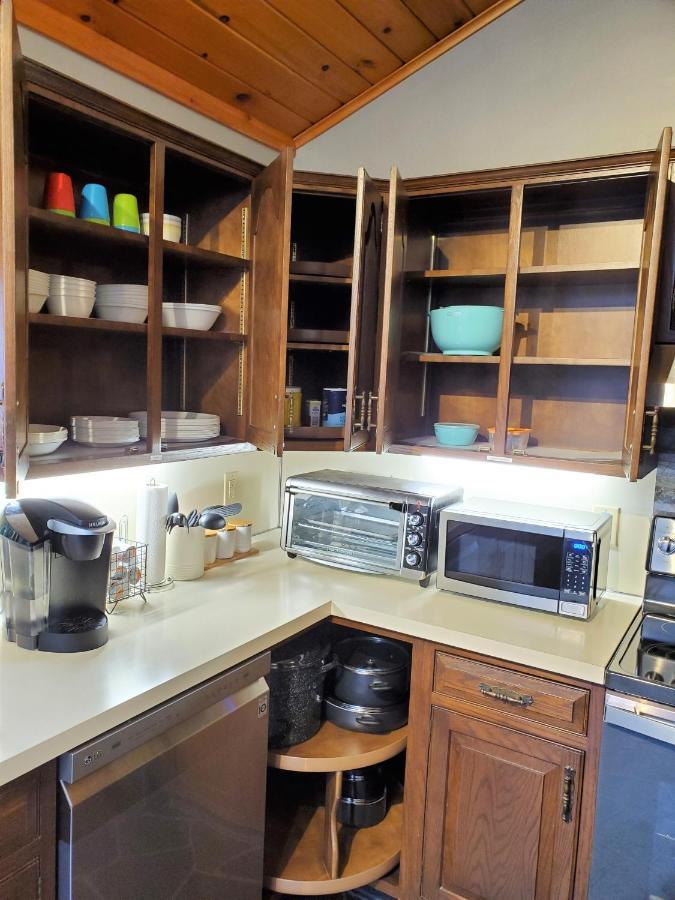 Walk To Pool & Beach - Spacious Gateway, Hot Tub, Game Room Pocono Country Place 外观 照片