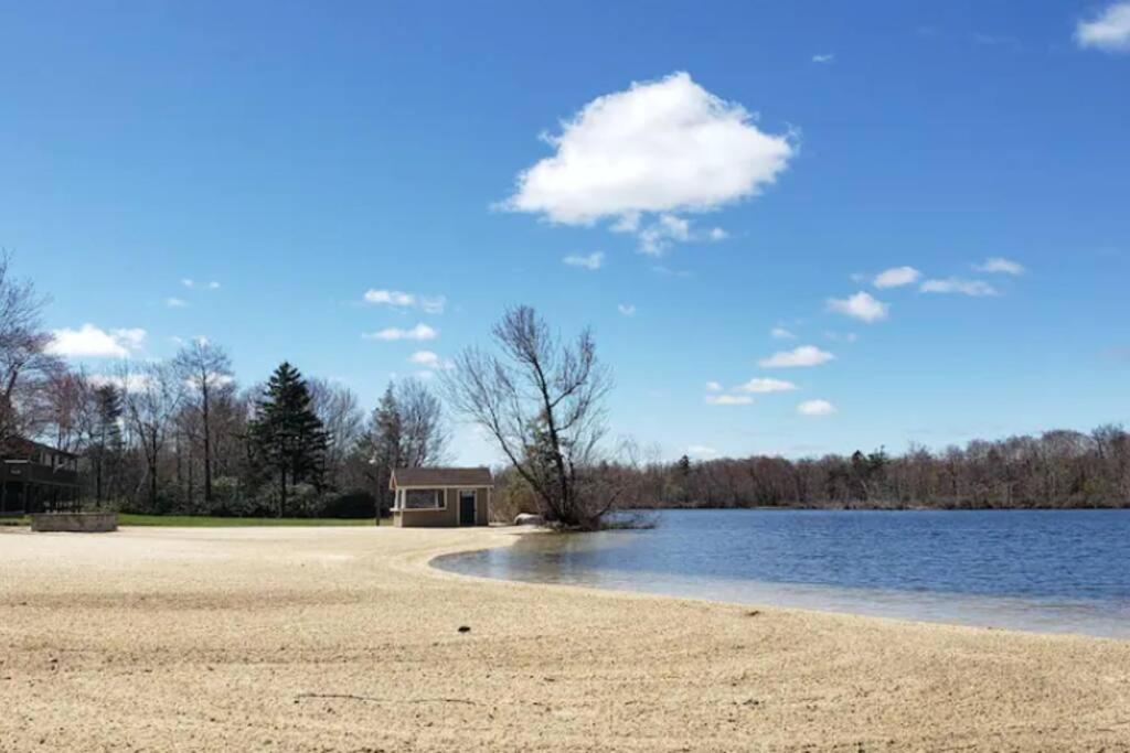 Walk To Pool & Beach - Spacious Gateway, Hot Tub, Game Room Pocono Country Place 外观 照片