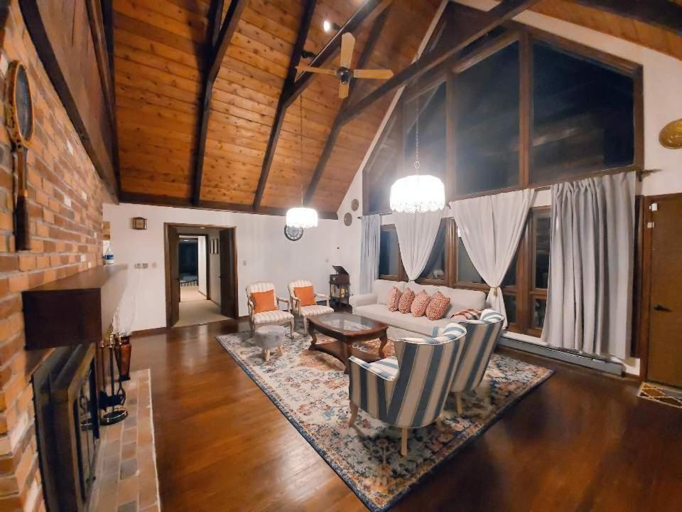 Walk To Pool & Beach - Spacious Gateway, Hot Tub, Game Room Pocono Country Place 外观 照片