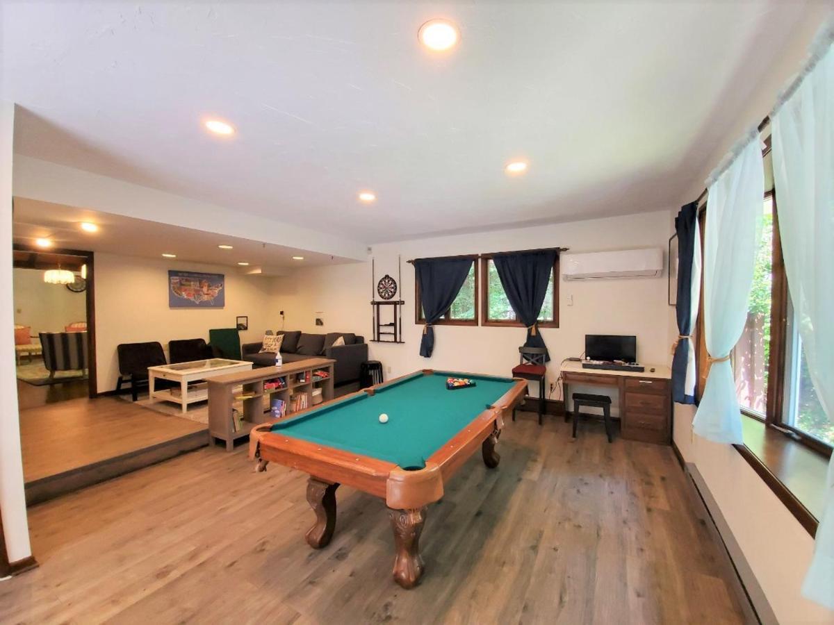 Walk To Pool & Beach - Spacious Gateway, Hot Tub, Game Room Pocono Country Place 外观 照片