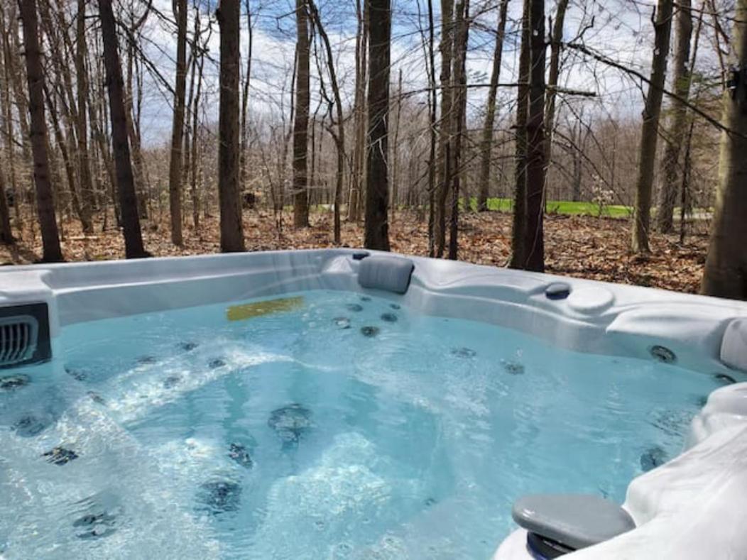 Walk To Pool & Beach - Spacious Gateway, Hot Tub, Game Room Pocono Country Place 外观 照片