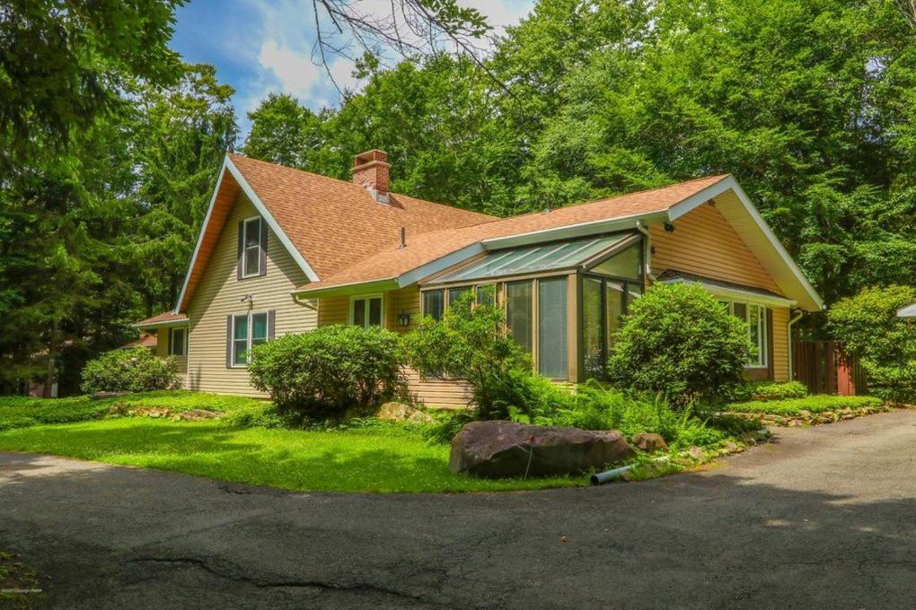 Walk To Pool & Beach - Spacious Gateway, Hot Tub, Game Room Pocono Country Place 外观 照片