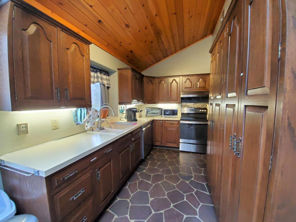 Walk To Pool & Beach - Spacious Gateway, Hot Tub, Game Room Pocono Country Place 外观 照片
