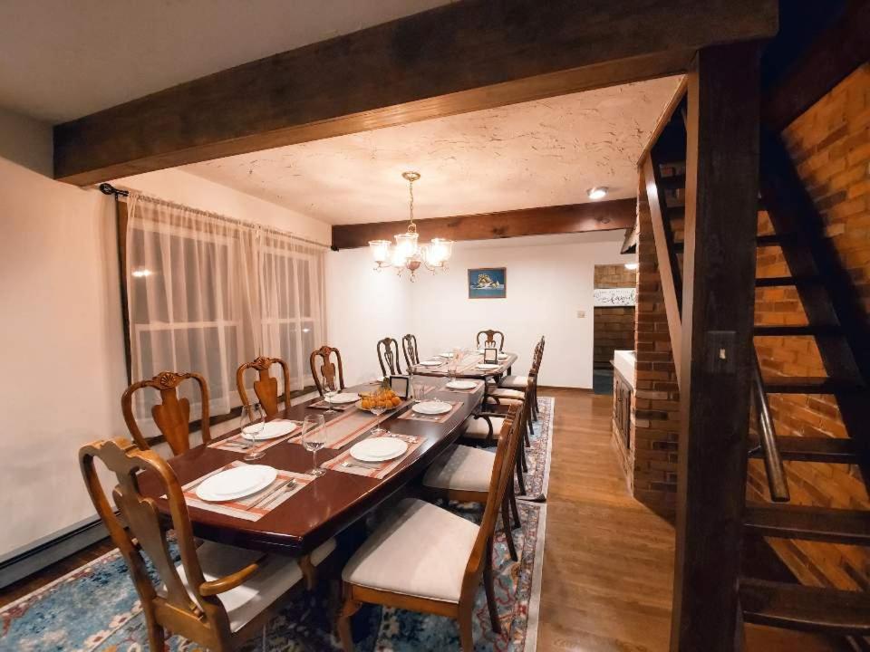 Walk To Pool & Beach - Spacious Gateway, Hot Tub, Game Room Pocono Country Place 外观 照片